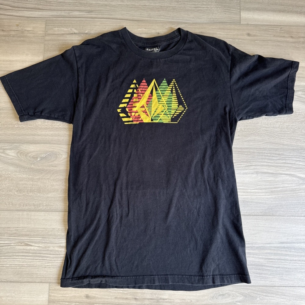Vintage Y2K Volcom T-Shirt Men Size Medium Black Surf Skate Grunge Graphic VTG